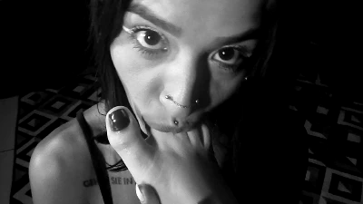 Cover for 'Can't Get Enough Of Ravena's Feet'