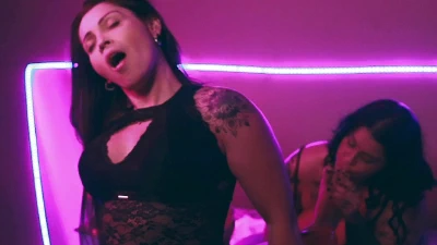 Cover for 'Dirty Girls Are Ready To Tease You With Their Feet'